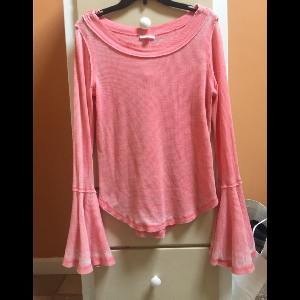 Bell sleeves dusty rose top